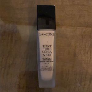 Lancôme teint idole foundation 210
